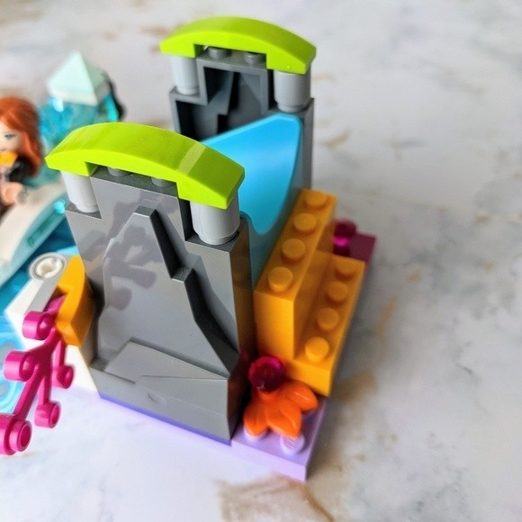 LEGO Disney Frozen II Anna’s Canoe Expedition Frozen Adventure Building Kit - Picture 8 of 13